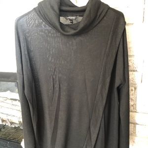 Banana Republic lightweight sweater